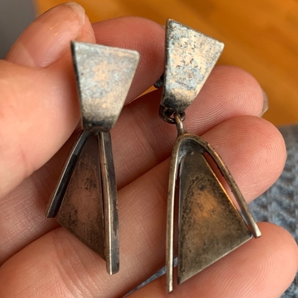 Maxwell Chayat Vintage Sterling Silver Screwback Modernist Earrings - Picture 13 of 13